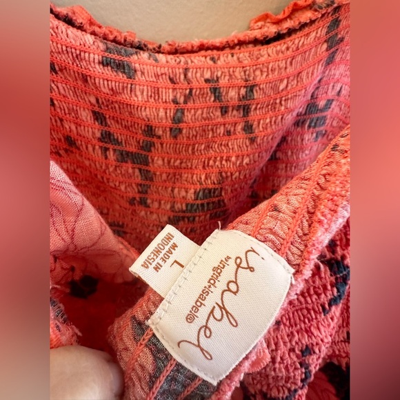 Isabel Maternity Floral Smocked Flowy Sleeveless Tank Size L - Picture 4 of 6